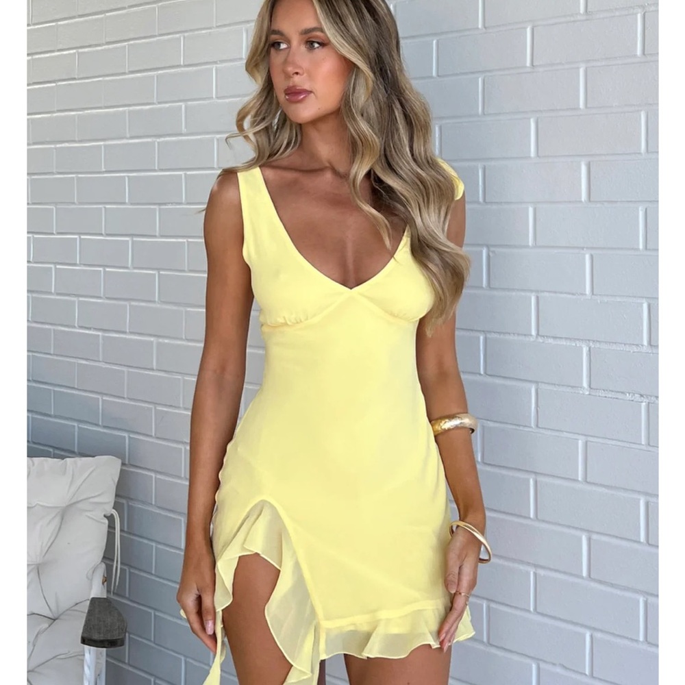 White Fox Like That Mini Dress - Butter Yellow